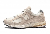 NEW BALANCE 2002R OFF WHITE [M2002RCC]