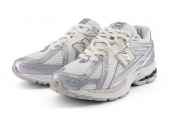 NEW BALANCE 1906R SILVER METALLIC SEA SALT [M1906REE]