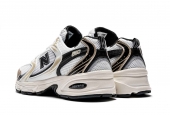 NEW BALANCE 530 WHITE LIGHT GOLD METALIC [MR530TC]