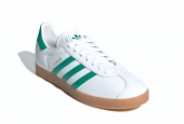 GAZELLE WHITE BOLD GREEN GUM [IH2216]