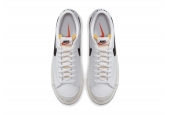 BLAZER LOW 77 VINTAGE WHITE BLACK [DA6364-101]