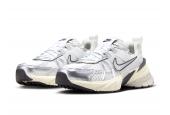 NIKE V2K RUN RUNTEKK ‘SUMMIT WHITE METALLIC SILVER’  [FD0736-100] [HJ4497-100]