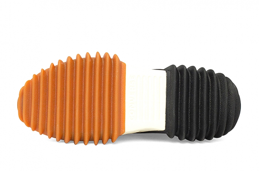 RUN STAR MOTION BLACK GUM HONEY [171545C]