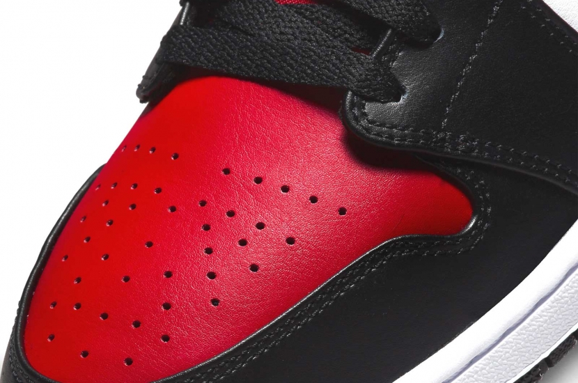 AIR JORDAN 1 MID BRED TOE [554724-079]