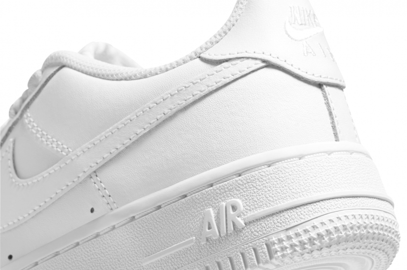 NIKE AIR FORCE 1 LOW LE TRIPLE WHITE (GS) [FV5951-111]