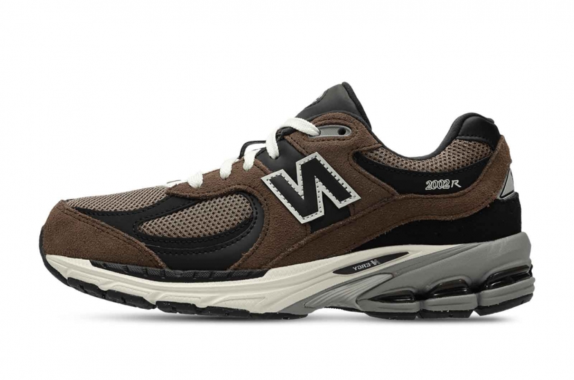 NEW BALANCE 2002R EMERGING BROWN [GC2002FM]