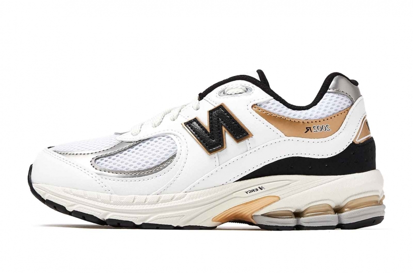 NEW BALANCE 2002R WHITE BLACK GOLD [GC2002PS]