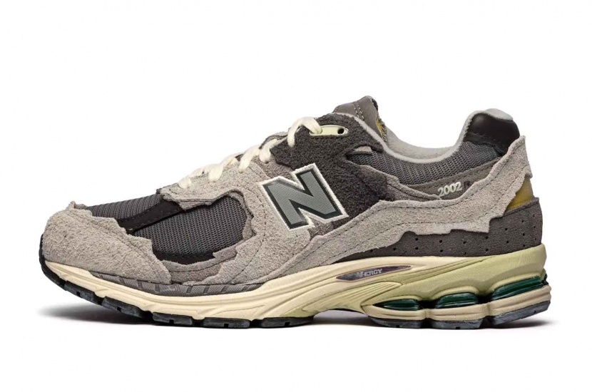 NEW BALANCE 2002R PROTECTION PACK RAIN CLOUD [M2002RDA]
