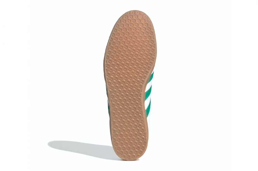 GAZELLE WHITE BOLD GREEN GUM [IH2216]
