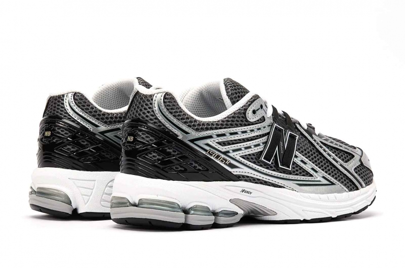 NEW BALANCE 1906R SILVER METALIC BLACK [GC1906CG]