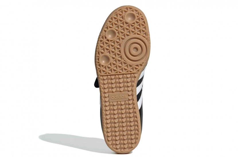 SAMBA JANE BLACK WHITE GUM [JQ6445]