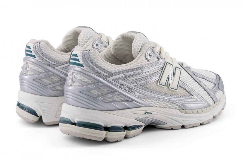 NEW BALANCE 1906R SILVER METALLIC SEA SALT [M1906REE]