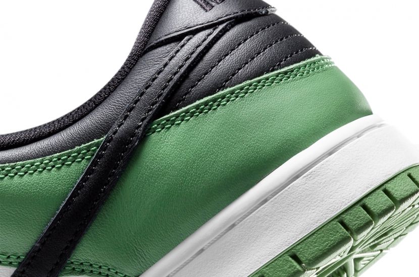 SB DUNK LOW CLASSIC GREEN [BQ6817-302]