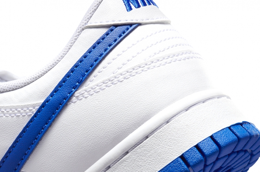 DUNK LOW WHITE HYPER ROYAL [DV0831-104]