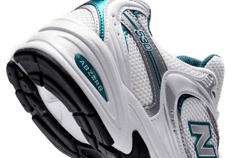 NEW BALANCE 530 'WHITE METALLIC SILVER' [MR530AB]