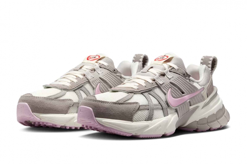 NIKE V2K RUN SAIL PINK FOAM SAIL COLLEGE GREY [HV5997-161]