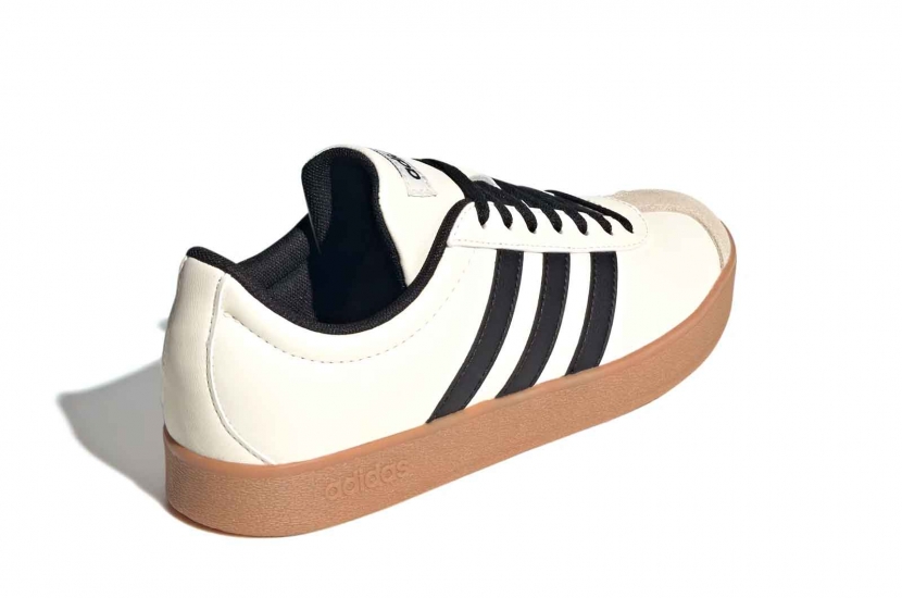 VL COURT BASE BEIGE BLACK [JR6912]