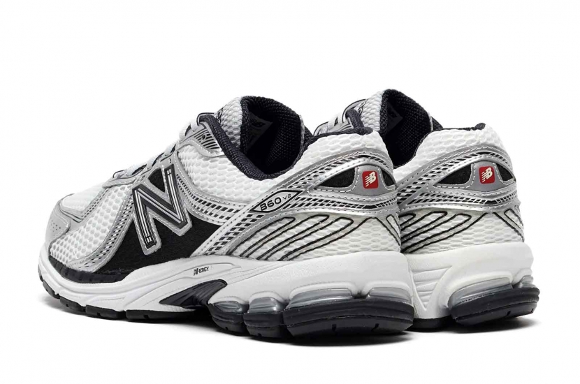 NEW BALANCE 860V2 BLACK WHITE SILVER [ML860XD]