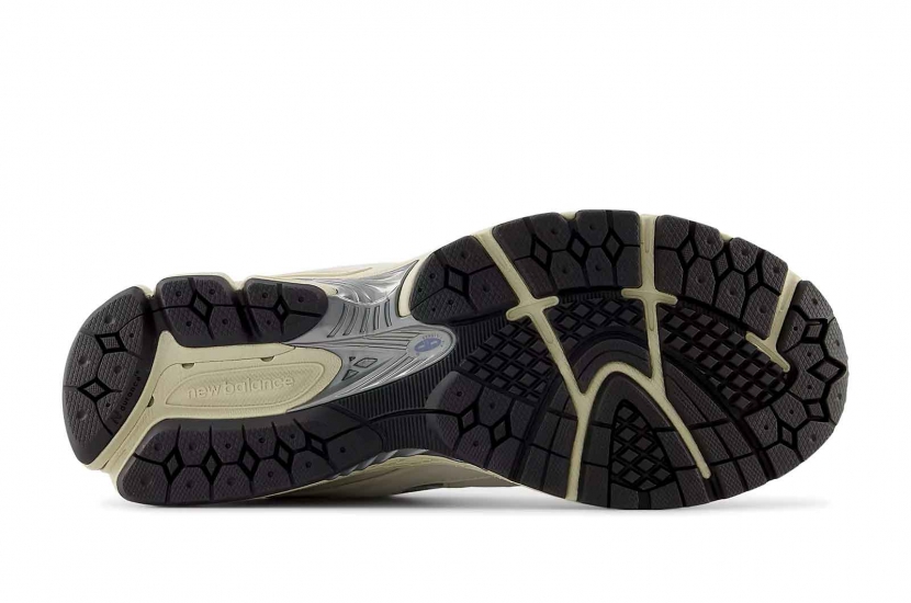 NEW BALANCE 2002R TAN BLUE [U2002ROB]