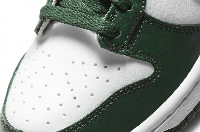 DUNK LOW MICHIGAN STATE [CW1590-102]