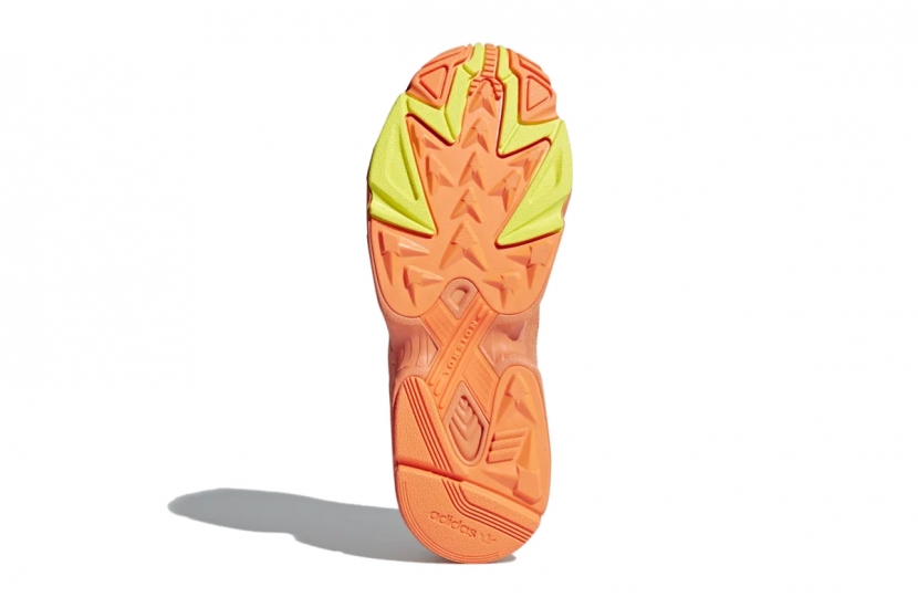 YUNG 1 HI RES ORANGE [B37613]