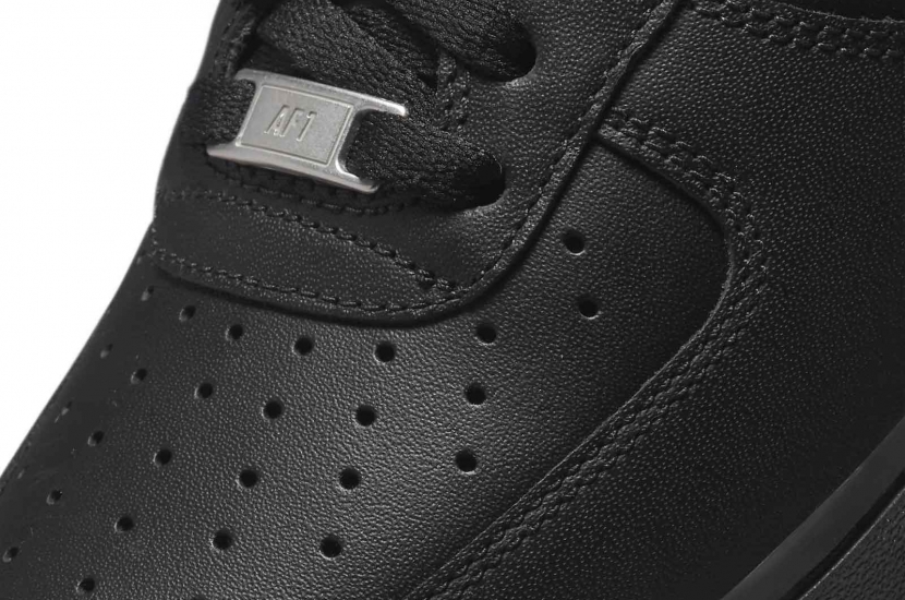 AIR FORCE 1 LOW '07 BLACK [CW2288-001]