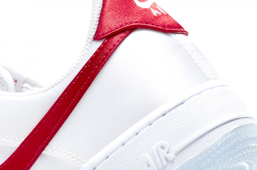 AIR FORCE 1 LOW ’07 SATIN WHITE VARSITY RED [DX6541-100]