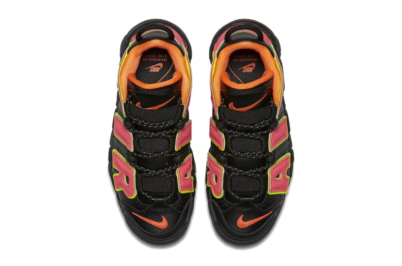 AIR MORE UPTEMPO W HOT PUNCH [917593-002]