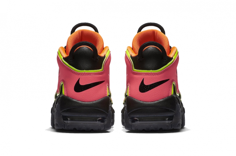 AIR MORE UPTEMPO W HOT PUNCH [917593-002]