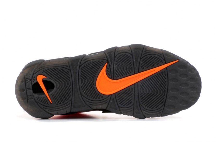 AIR MORE UPTEMPO W HOT PUNCH [917593-002]