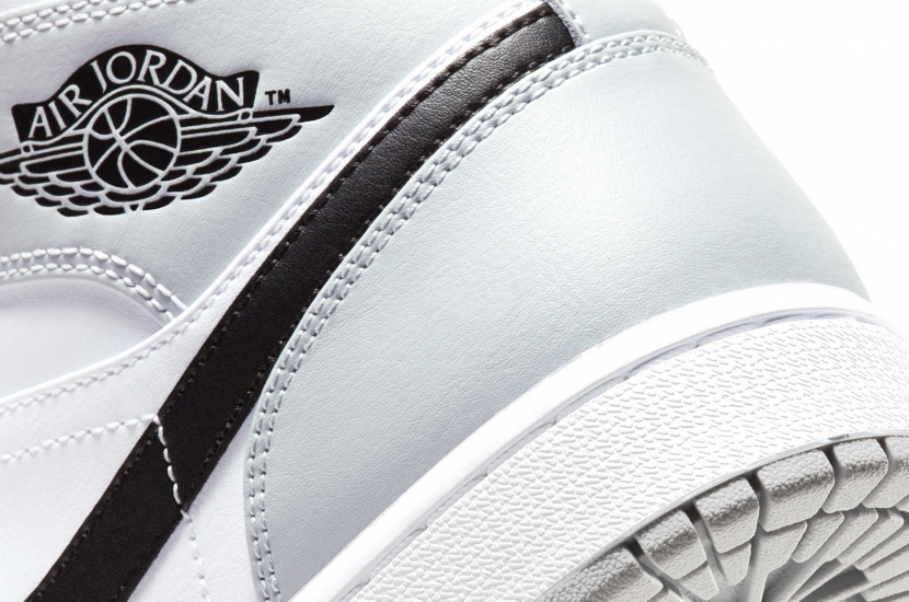 AIR JORDAN 1 MID LIGHT SMOKE GREY [554724-092]