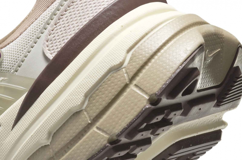 V2K RUN LIGHT OREWOOD BROWN [FD0736-103]