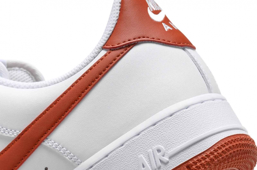 AIR FORCE 1 DRAGON RED [FJ4146-106]