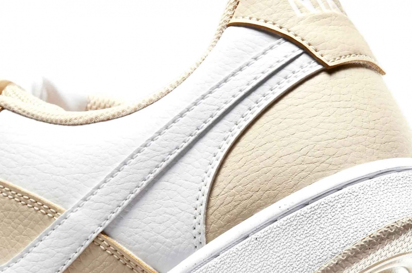 COURT VISION LOW LIGHT KHAKI [HM9862-200]