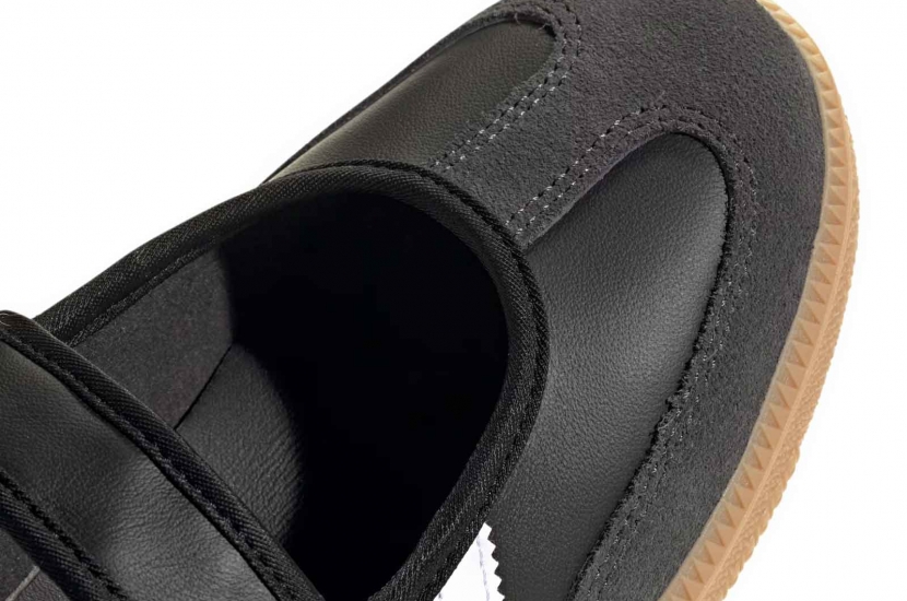 SAMBA JANE BLACK WHITE GUM [JQ6445]