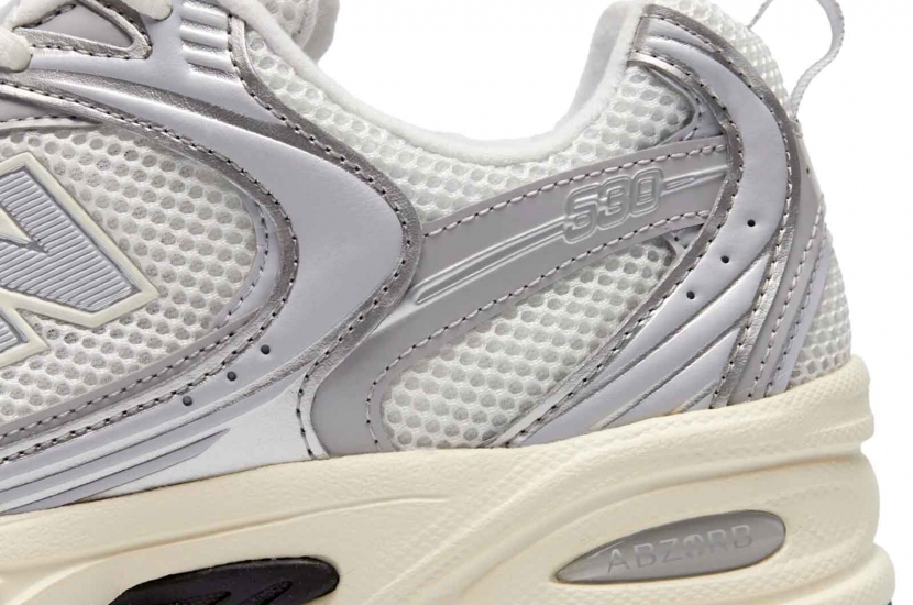 NEW BALANCE 530 SILVER METALLIC REFLECTION [U530SEA]