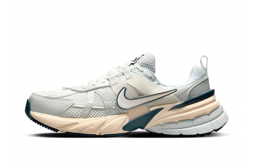 V2K RUN PLATINUM TINT W [FD0736-004]