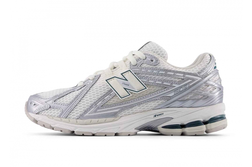 NEW BALANCE 1906R SILVER METALLIC SEA SALT [M1906REE]
