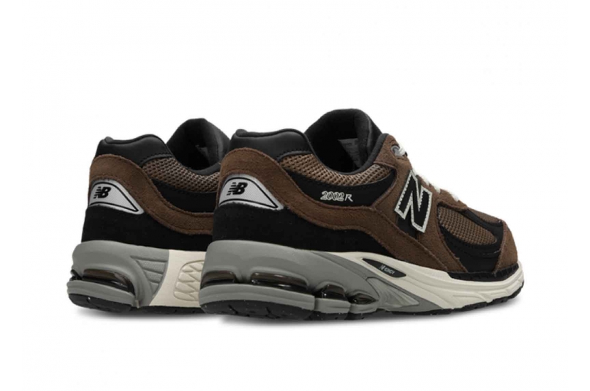 NEW BALANCE 2002R EMERGING BROWN [GC2002FM]