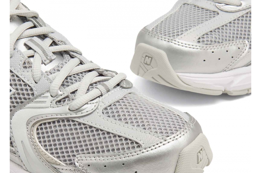 NEW BALANCE 530 MOONBEAM SILVER METALLIC [MR530RS]