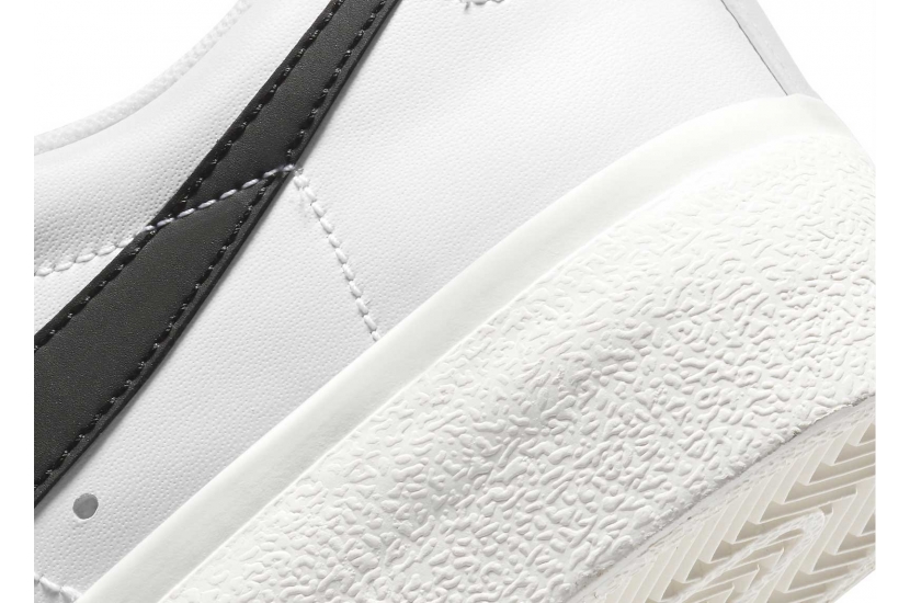 BLAZER LOW PLATFORM WHITE BLACK [DJ0292-101]