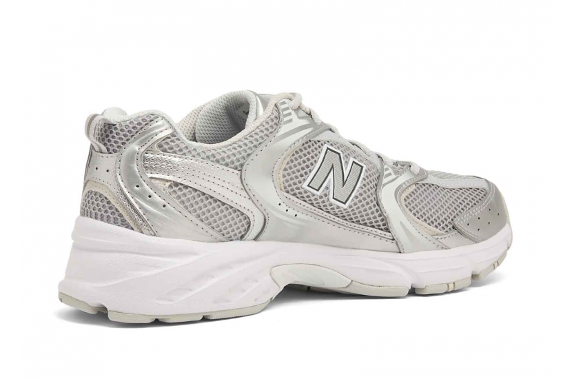 NEW BALANCE 530 MOONBEAM SILVER METALLIC [MR530RS]