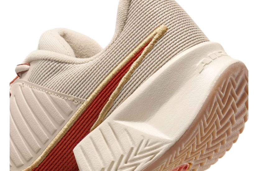 NIKE GP CHALLENGE PRO "PREMIUM CLAY" [FN4746-103]