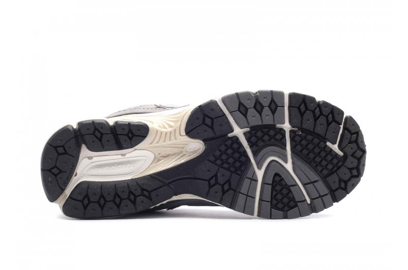 NEW BALANCE 2002R SHADOW GREY [M2002RNM]