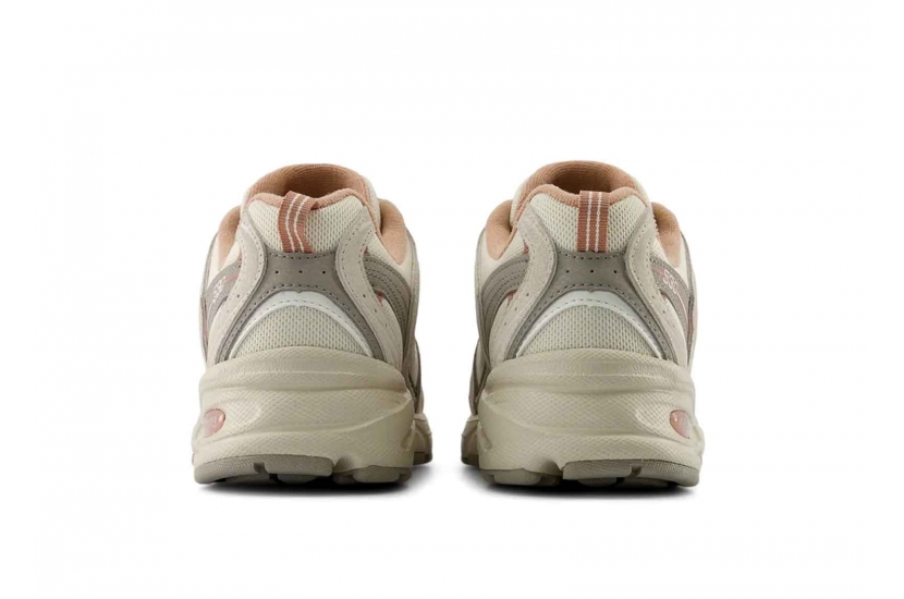 NEW BALANCE 530 TIMBERWOLF LINEN LANDSLIDE [U530SMA]