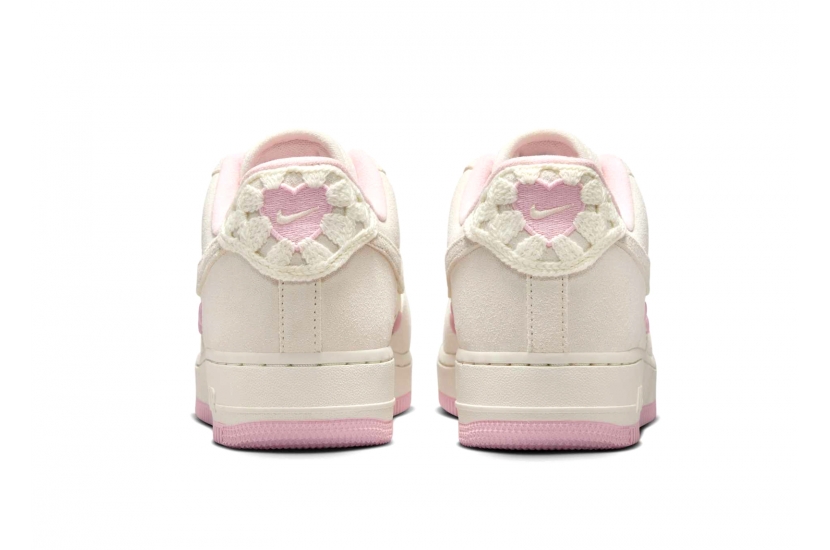  AIR FORCE 1 LOW VALENTINE'S DAY 2025 [HV5992-111]