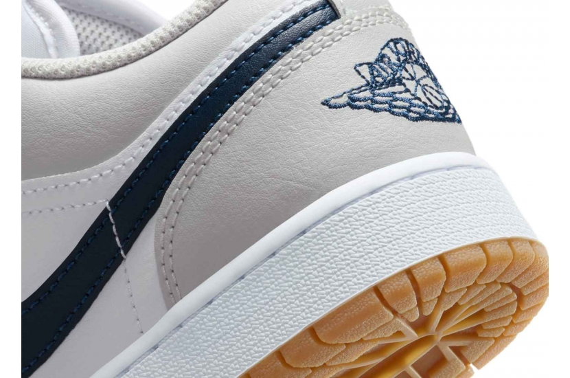 AIR JORDAN 1 LOW MIDNIGHT NAVY NEUTRAL GREY [553560-146]