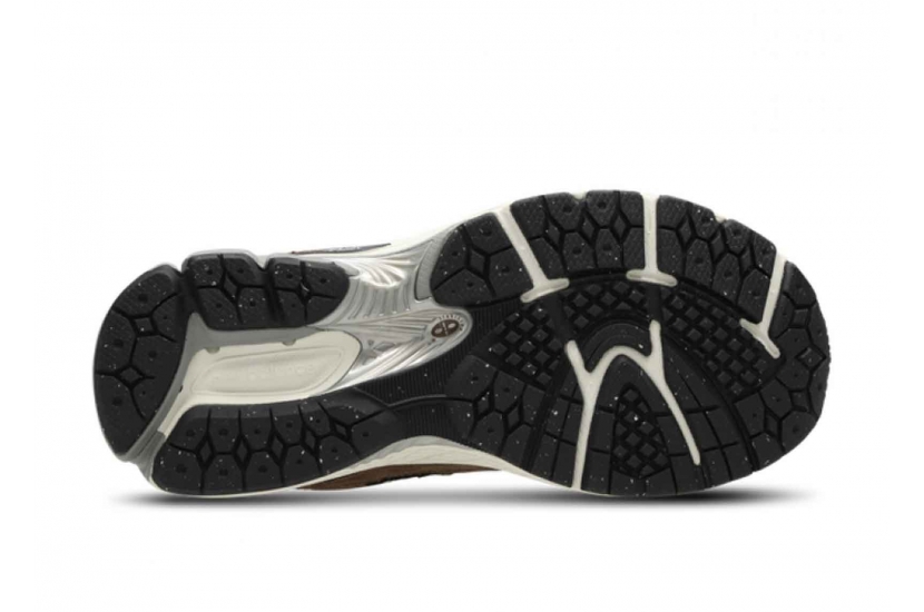 NEW BALANCE 2002R EMERGING BROWN [GC2002FM]