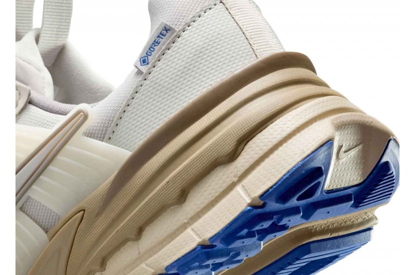 NIKE V2K RUN GORE-TEX LIGHT BONE [FZ2622-002]