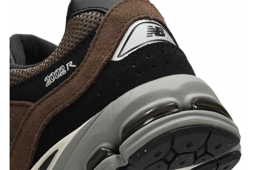NEW BALANCE 2002R EMERGING BROWN [GC2002FM]